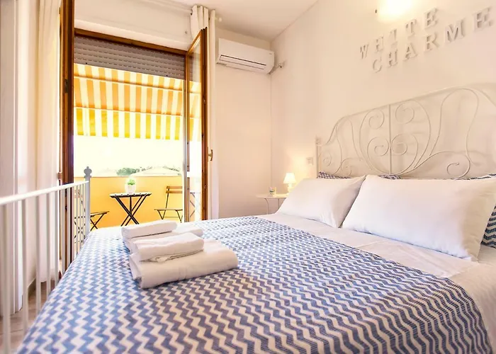 White Charme Rooms -Self Check In-